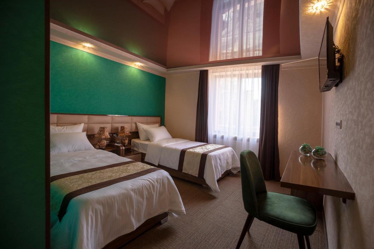 Georgia Gold Hotel Gori Exterior photo